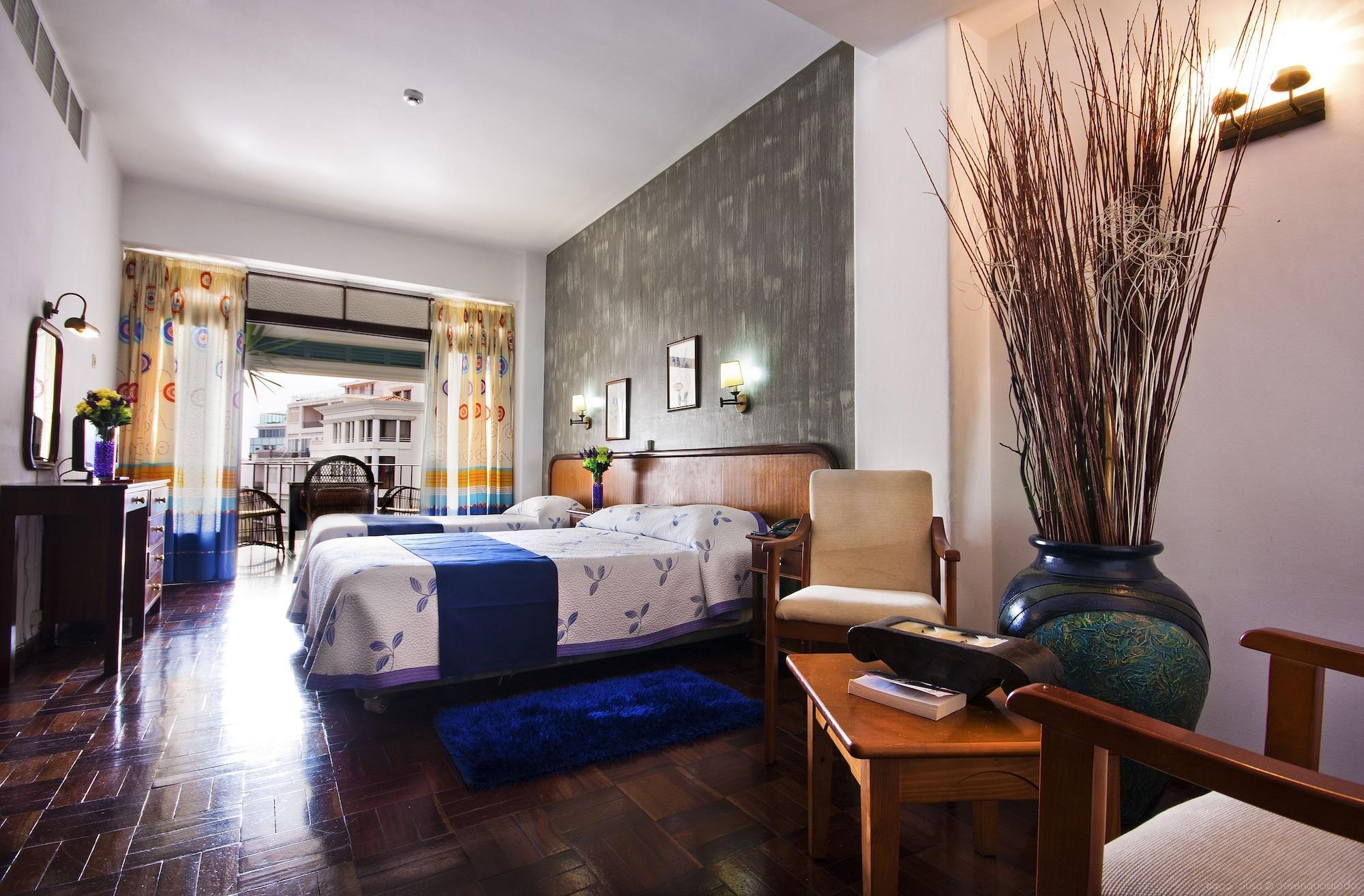 Residencial Colombo Bed & Breakfast Funchal  Eksteriør bilde